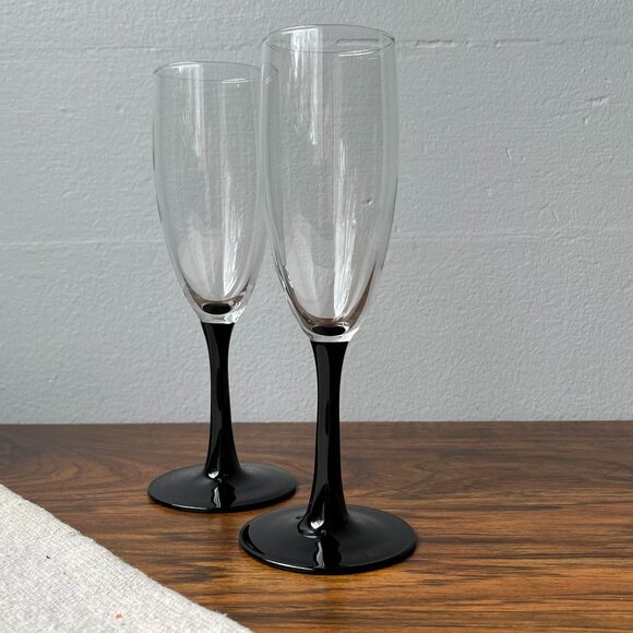 Luminarc Black Steam 2 Champagne Flute Wine Glasses 7.5" - Picture 1 of 7